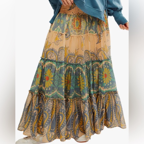 Free People Dresses & Skirts - Free people Super Thrills Print Tiered Maxi Skirt